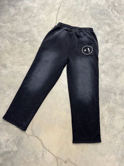 Noir | Straight Leg Sweatpants